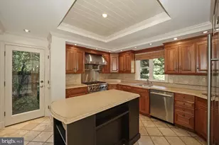 7711 Brookville Rd, Chevy Chase, MD 20815 - Photo 12