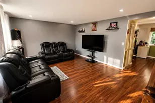 19964 Apple Ridge Pl, Montgomery Village, MD 20886 - Photo 2