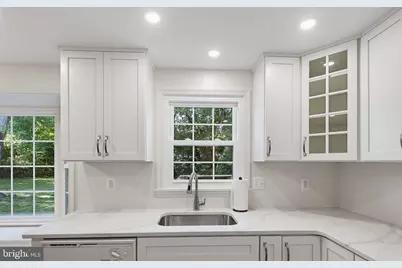 18904 Blue Heron Lane, Gaithersburg, MD 20879 - Photo 8