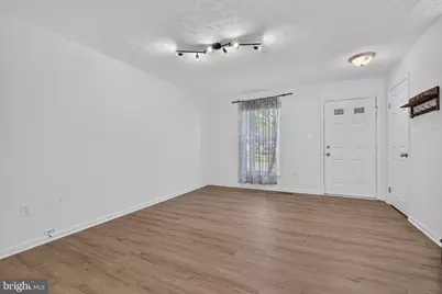 19011 Partridge Wood Drive, Germantown, MD 20874 - Photo 6