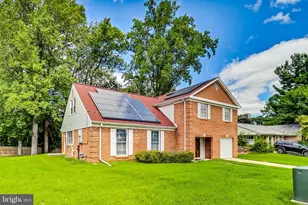 8403 Postoak Rd, Potomac, MD 20854 - Photo 2
