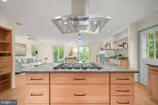 6004 Princeton Ave, Glen Echo, MD 20812 - Photo 18