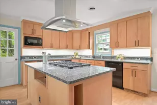6004 Princeton Ave, Glen Echo, MD 20812 - Photo 16