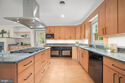 6004 Princeton Avenue, Glen Echo, MD 20812 - Photo 18