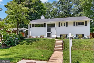 10228 Hatherleigh Drive, Bethesda, MD 20814 - Photo 2