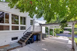 10228 Hatherleigh Dr, Bethesda, MD 20814 - Photo 56