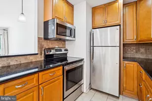 18210 Chalet Dr, Germantown, MD 20874 - Photo 8