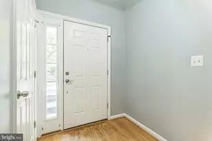 20539 Golf Course Dr, Germantown, MD 20874 - Photo 2
