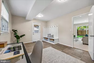 11602 Coldstream Dr, Potomac, MD 20854 - Photo 18