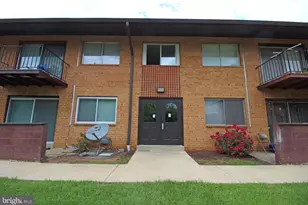 17 Water St, Gaithersburg, MD 20877 - Photo 1