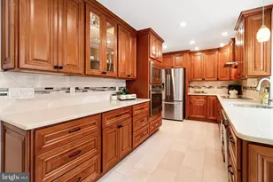 11408 Woodington Terrace, Potomac, MD 20854 - Photo 32