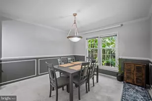 9405 Chatteroy Pl, Gaithersburg, MD 20886 - Photo 10