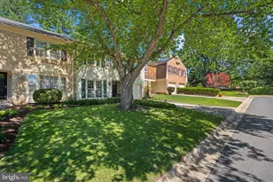 9405 Chatteroy Pl, Gaithersburg, MD 20886 - Photo 32