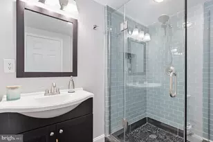 6401 Greentree Rd, Bethesda, MD 20817 - Photo 32