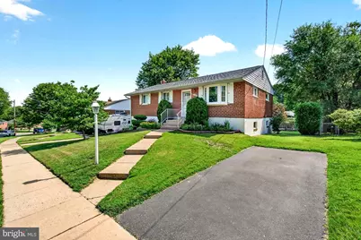 11407 Grayling Lane, Rockville, MD 20852 - Photo 2