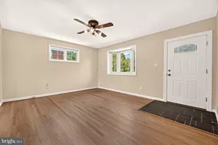 11407 Grayling Ln, Rockville, MD 20852 - Photo 18