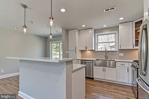 415 Ritchie Pkwy, Rockville, MD 20852 - Photo 10