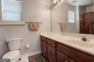 1 Hickory Spring Ct, Gaithersburg, MD 20882 - Photo 34