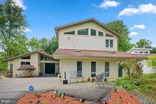 10204 Falls Rd, Potomac, MD 20854 - Photo 48