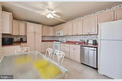 5301 Westbard Circle #334, Bethesda, MD 20816 - Photo 12
