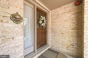 5803 Madaket Rd, Bethesda, MD 20816 - Photo 6