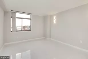7111 Woodmont Ave, Bethesda, MD 20815 - Photo 20