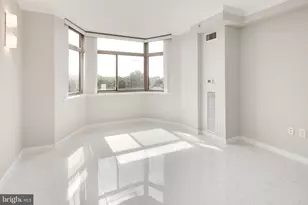 7111 Woodmont Ave, Bethesda, MD 20815 - Photo 16