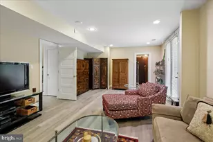 3701 Shepherd St, Chevy Chase, MD 20815 - Photo 44