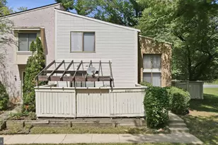 20201 Spring Haven Ct, Gaithersburg, MD 20886 - Photo 1