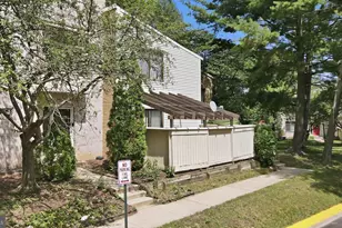 20201 Spring Haven Ct, Gaithersburg, MD 20886 - Photo 2
