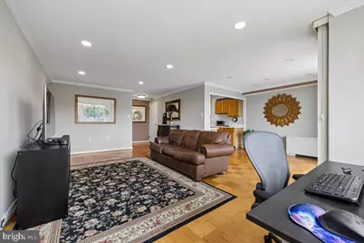10201 Grosvenor Place #1009, Rockville, MD 20852 - Photo 4