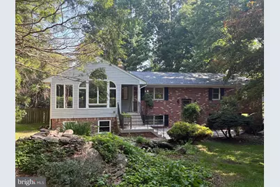 13715 Lewisdale Road, Clarksburg, MD 20871 - Photo 2