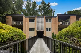 5101 Crossfield Ct, Rockville, MD 20852 - Photo 1
