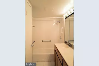11801 Rockville Pike #802, Rockville, MD 20852 - Photo 18