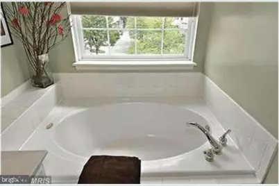 715 Pleasant Drive, Rockville, MD 20850 - Photo 12