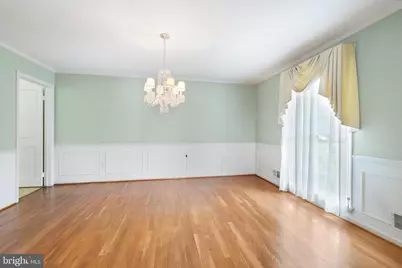 10253 Gainsborough, Potomac, MD 20854 - Photo 8
