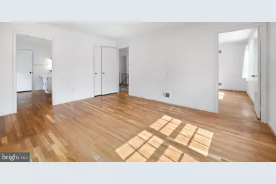 10253 Gainsborough, Potomac, MD 20854 - Photo 24