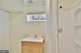 717 Hillsboro Dr, Silver Spring, MD 20902 - Photo 6
