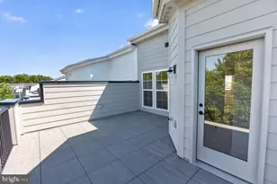 2521 Farmstead Dr, Rockville, MD 20850 - Photo 32
