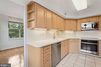5000 Battery Lane #406, Bethesda, MD 20814 - Photo 8