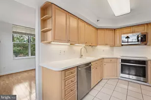 5000 Battery Ln, Bethesda, MD 20814 - Photo 8