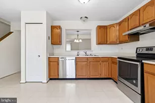17901 Cottonwood Terrace, Gaithersburg, MD 20877 - Photo 16