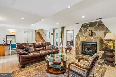 9201 Laurel Oak Drive, Bethesda, MD 20817 - Photo 14