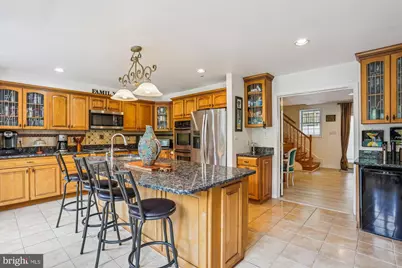 9201 Laurel Oak Drive, Bethesda, MD 20817 - Photo 8
