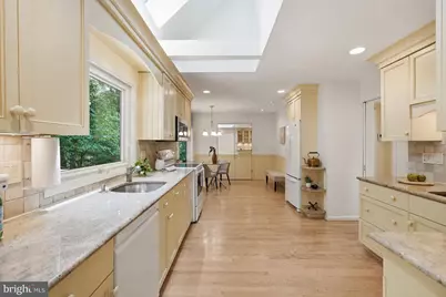 11213 Angus Place, Potomac, MD 20854 - Photo 10