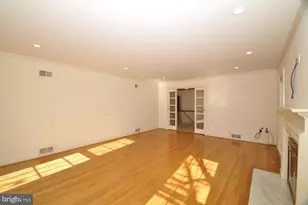 11132 Luxmanor Rd, North Bethesda, MD 20852 - Photo 10