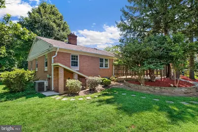 11132 Luxmanor Road, North Bethesda, MD 20852 - Photo 32