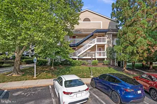 10805 Hampton Mill Terrace, North Bethesda, MD 20852 - Photo 2