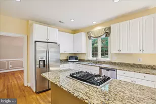 8931 Falls Farm Dr, Potomac, MD 20854 - Photo 46
