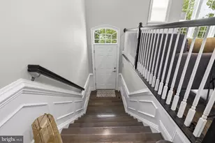 11826 Mango Ln, North Potomac, MD 20878 - Photo 2